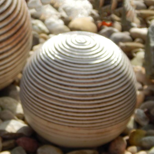 Einzigartige sandfarbene Urne fr Haustiere mit Lebensspirale  - Brevik
