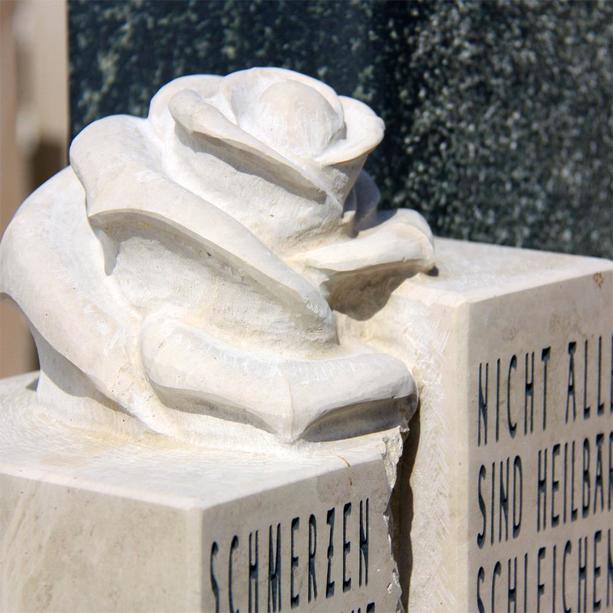 Urnengrabstein Granit Kalkstein zweiteilig mit Rosen Blte - Dolorosa
