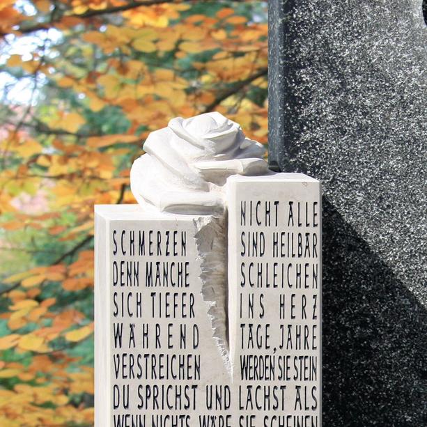 Urnengrabstein Granit Kalkstein zweiteilig mit Rosen Blte - Dolorosa